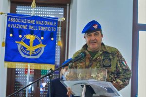 La cerimonia di avvicendamento al comando dell’aviazione dell’esercito