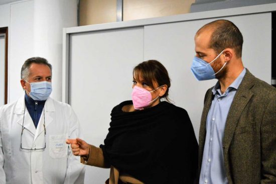 Ronciglione - Daniela Donetti e il sindaco Mario Mengoni all'ospedale Sant'Anna