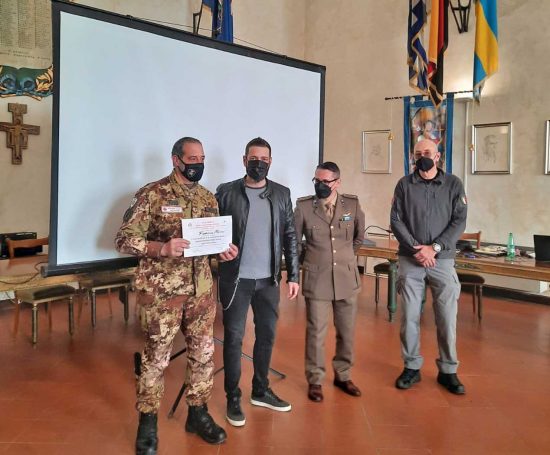 Nepi - Il Presidente Comitato CRI Nepi Carlo Marchionni e i partecipanti al corso