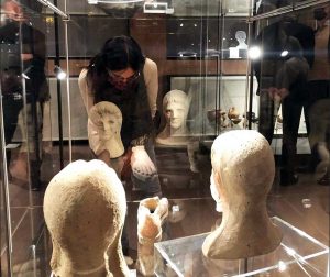 Francoforte - L'inaugurazione della mostra sui reperti di Vulci