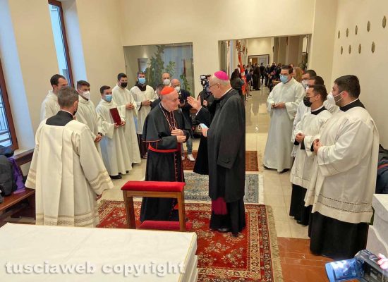 Viterbo - Il cardinale Comastri a Villanova