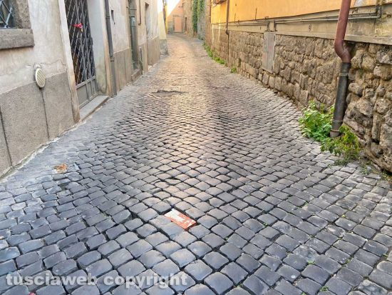 Viterbo - Sampietrini in via della Marrocca