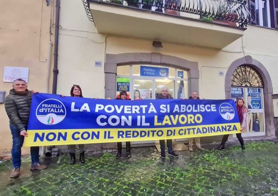 Vetralla - Manifestazione FdI contro il reddito di cittadinanza