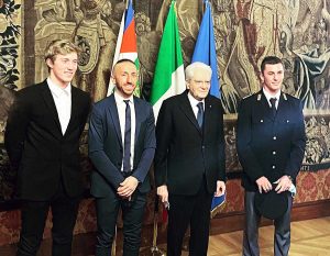 Sport - Alessandro Lupino coi compagni della nazionale di motocross ricevuto da Sergio Mattarella