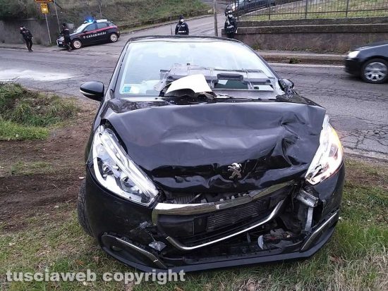 Montefiascone - Tamponamento tra due auto sulla Umbro-Casentinese