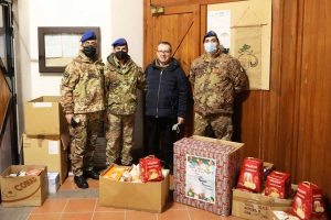 I baschi azzurri dell'Aves protagonisti dell'iniziativa "Babbo Natale con le ali"