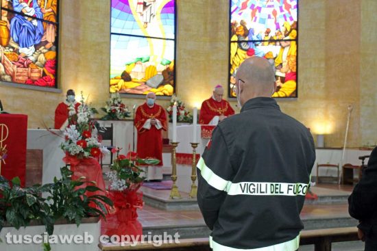 Viterbo - La messa di Santa Barbara, patrona dei vigili del fuoco