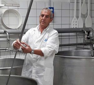 Mauro Cioffi del Caseificio Cioffi