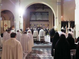 Acquapendente -  Solenne pontificale con i cavalieri dell’ordine equestre