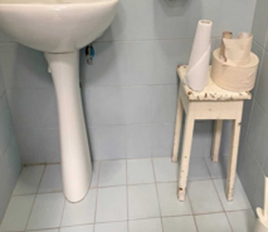 Servizi igienici nel presidio ospedaliero di Montefiascone