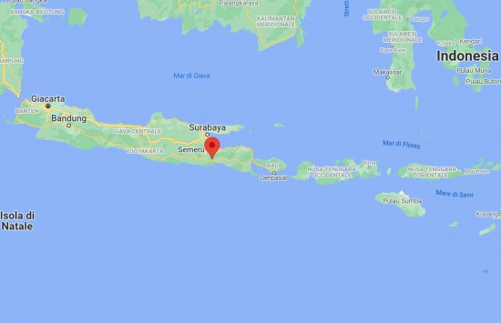 Malang - Il vulcano Semeru sull'isola indonesiana di Giava