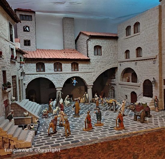 Montefiascone - Presepio realizzato a mano
