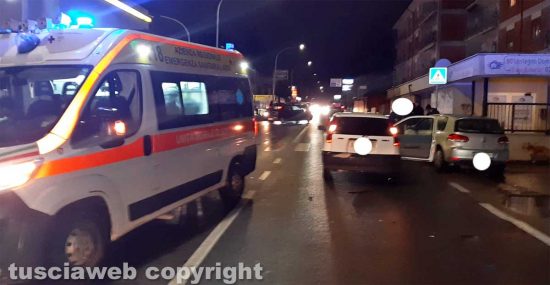 Viterbo - Tamponamento in via Garbini 