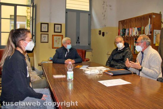 Viterbo - liceo Ruffini occupato - La riunione tra il sindaco Giovanni Arena, la Asl e gli studenti