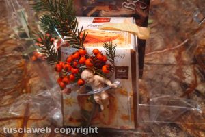 Viterbo - Il cappellano don Dante e i collaboratori della cappella del Buon Samaritano al Belcolle