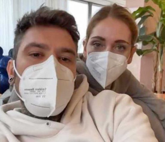 Fedez e Chiara Ferragni positivi al Covid