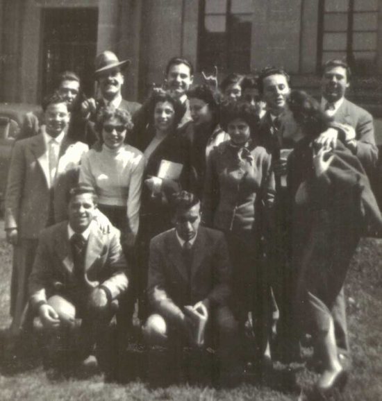 Viterbo - Paolo Savi - Un gruppo di studenti nel 1952 con il prof Giuseppe Bruno (Vincenzo Ceniti, sulla destra)