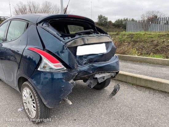 Viterbo - Auto contro moto sulla Cassia nord