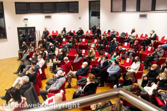 Viterbo - L'incontro dei Pirati della bellezza con Giampiero Mughini