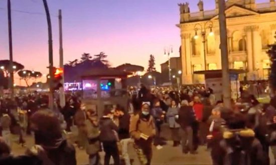Manifestazione no green pass a Roma