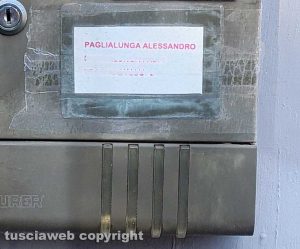 Orte - Altri quattro proiettili nella cassetta della posta