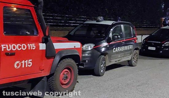 Carabinieri e vigili del fuoco - Foto di repertorio