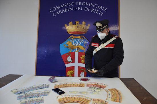 Rieti - Sequestrati droga e soldi