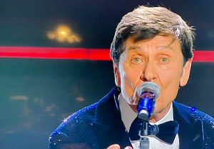 Gianni Morandi - Apri tutte le porte