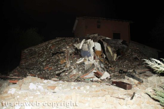 Orte - Esplosione in una villetta