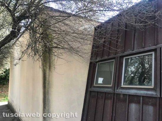 Infiltrazioni d'acqua nella scuola dell'infanzia di Tobia