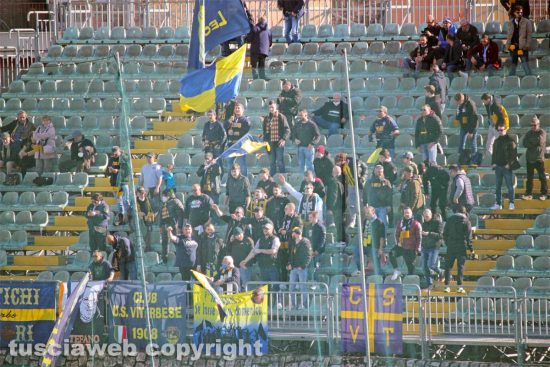 Sport - Calcio - Viterbese - I tifosi gialloblù a Grosseto