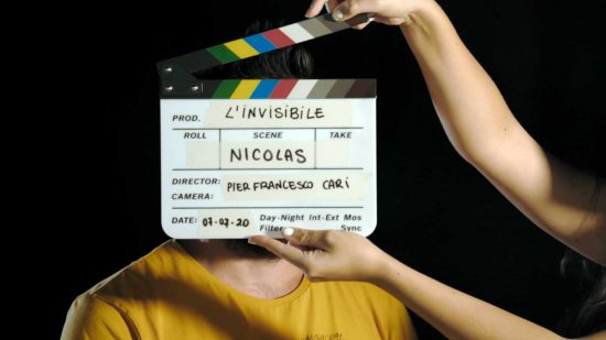 Una scena del documentario L'invisibile