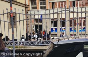 Viterbo - Scatta l'allarme antincendio al Liceo Ruffini