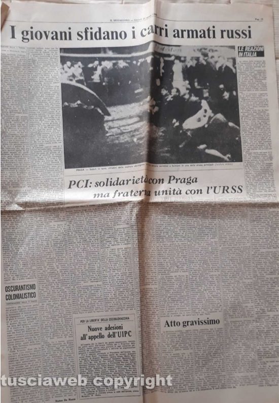 Articolo di giornale, i Russi invadono la Cecoslovacchia agosto 1968