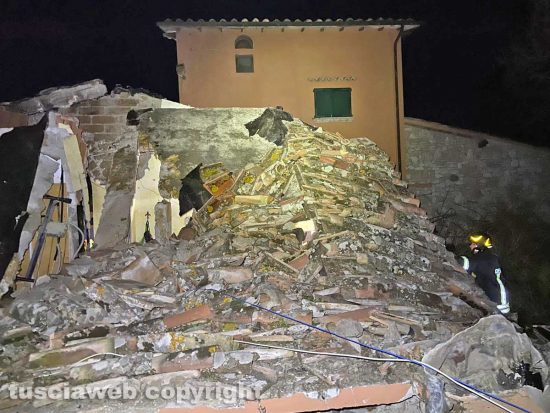 Orte - Esplosione in una villetta
