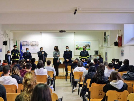 Viterbo - "PretenDiamo legalità" all'Istituto Paolo Savi