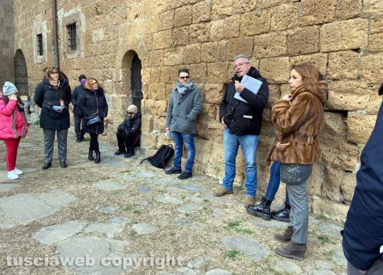 Tuscania - La passeggiata sulle orme di Uccellacci e uccellini di Pasolini