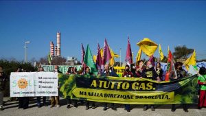 Civitavecchia - Manifestazione contro le centrali a gas nel Lazio