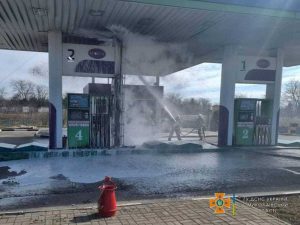 Guerra in Ucraina - Incendio in una pompa di benzina a Mykolaiv