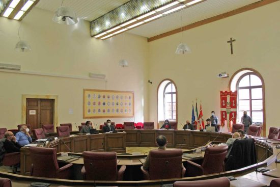 Viterbo - La seduta del consiglio provinciale
