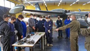 Gli studenti dell'Itt Da Vinci all'Aeromuseo di Vigna di Valle
