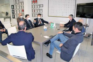Il presidente della provincia di Viterbo Alessandro Romoli visita il distretto ceramico di Civita Castellana