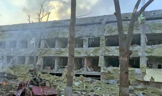 Mariupol - L'ospedale pediatrico distrutto
