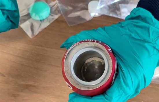 Viterbo - Squadra volante - Crack nascosto in una lattina di Coca cola