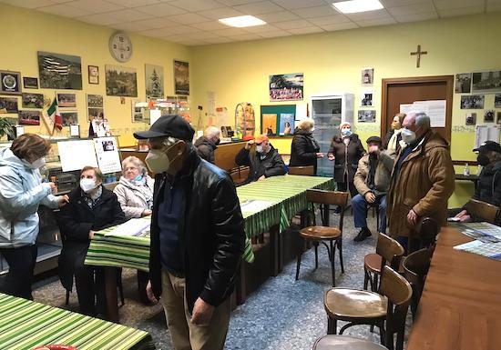 Vejano - I presenti all'incontro con i carabinieri