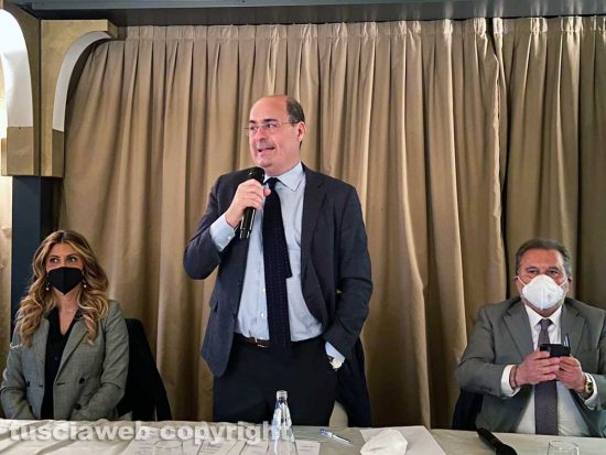 Viterbo - Nicola Zingaretti alla Corte delle Terme