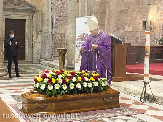 Viterbo - I funerali di Roberto Joppolo