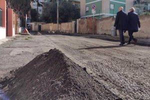Civitavecchia - Ernesto Tedesco e Roberto D'Ottavio in visita ai cantieri
