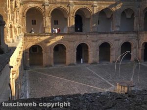 Civita Castellana - Turisti a Forte Sangallo
