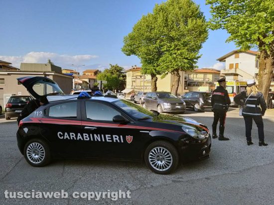 Montefiascone - Bimbo cade mentre salta sul tappeto elastico - L'intervento di carabinieri, polizia locale e 118